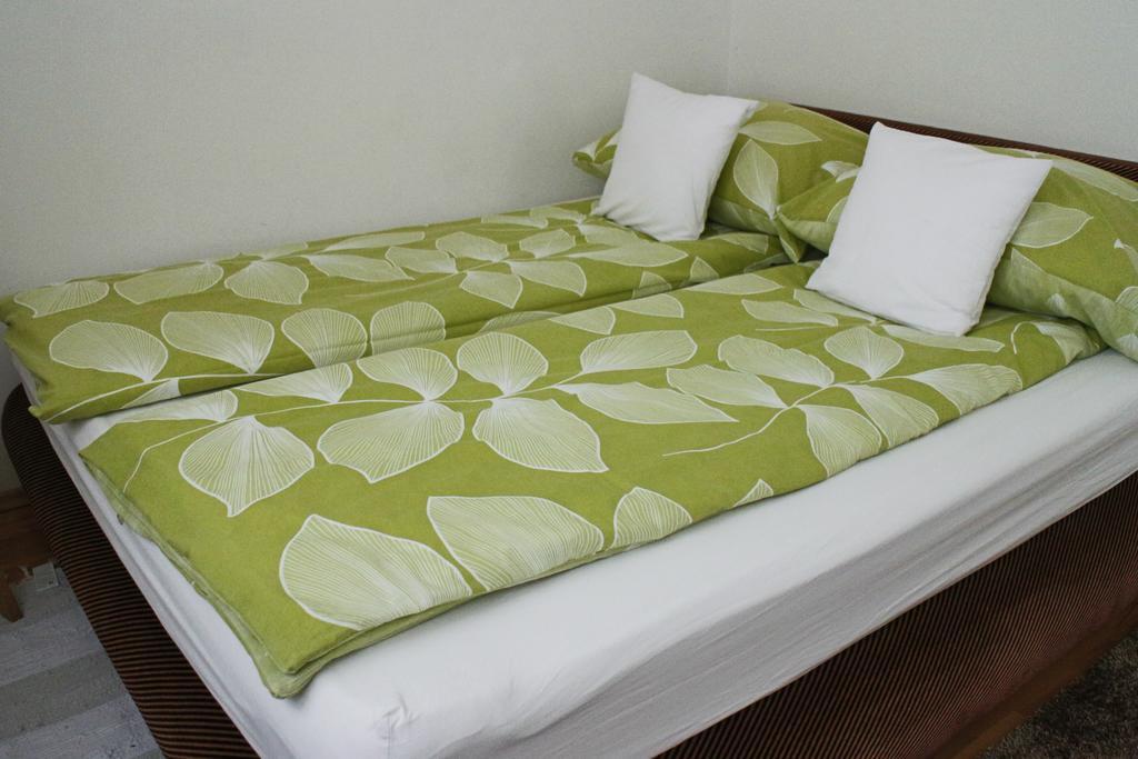 Bamboo Wellness Apartment Шіофок Екстер'єр фото